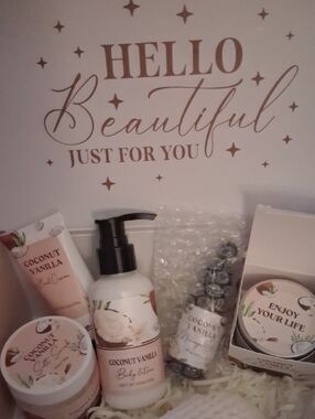 NIB! Coconut Vanilla Body Lotion & Bath Set